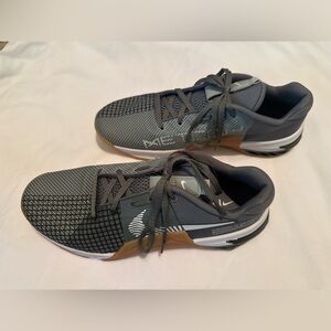 Men’s Nike size 9.5